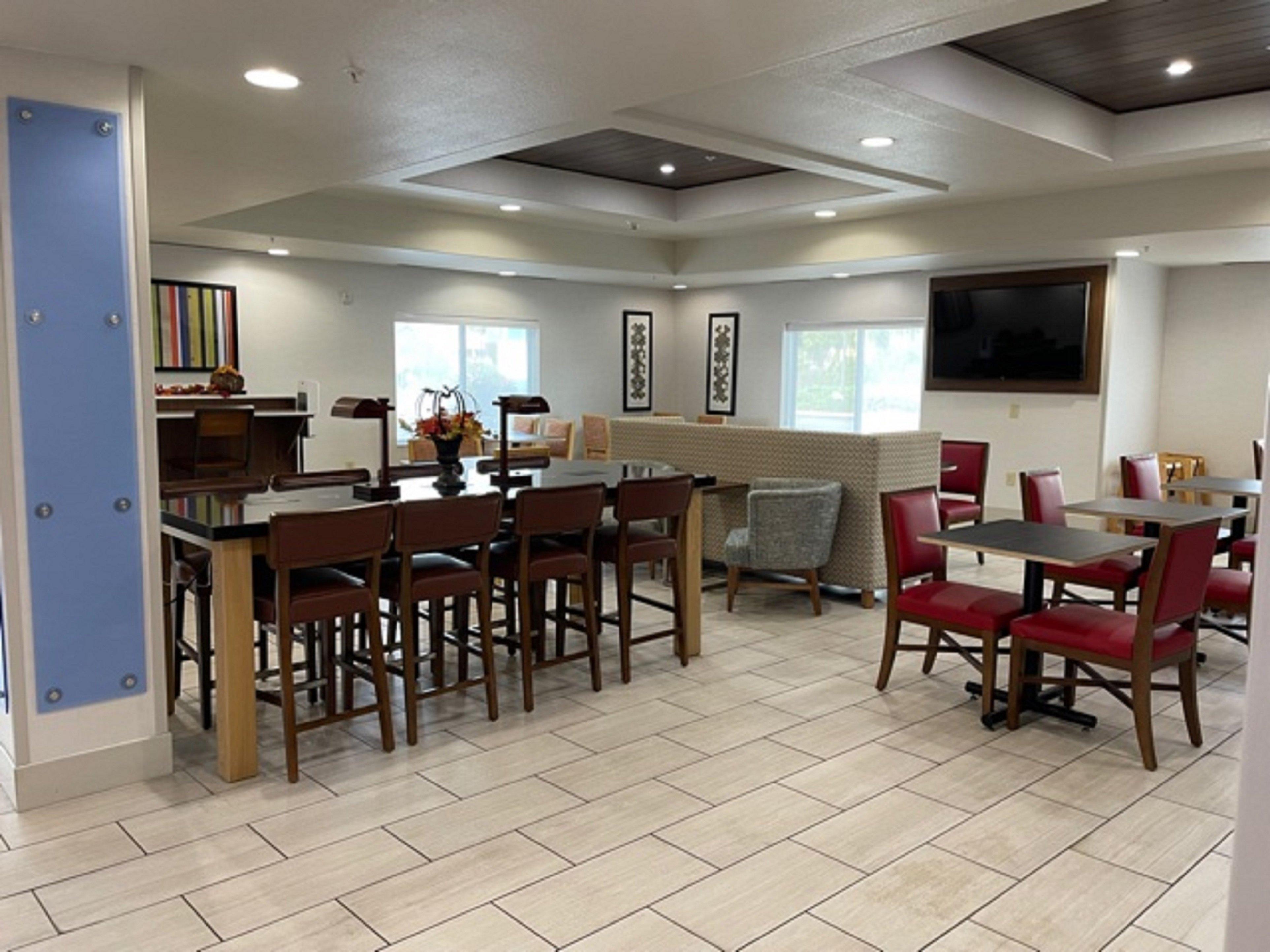 Holiday Inn Express Hotel & Suites Lewisburg By Ihg Zewnętrze zdjęcie