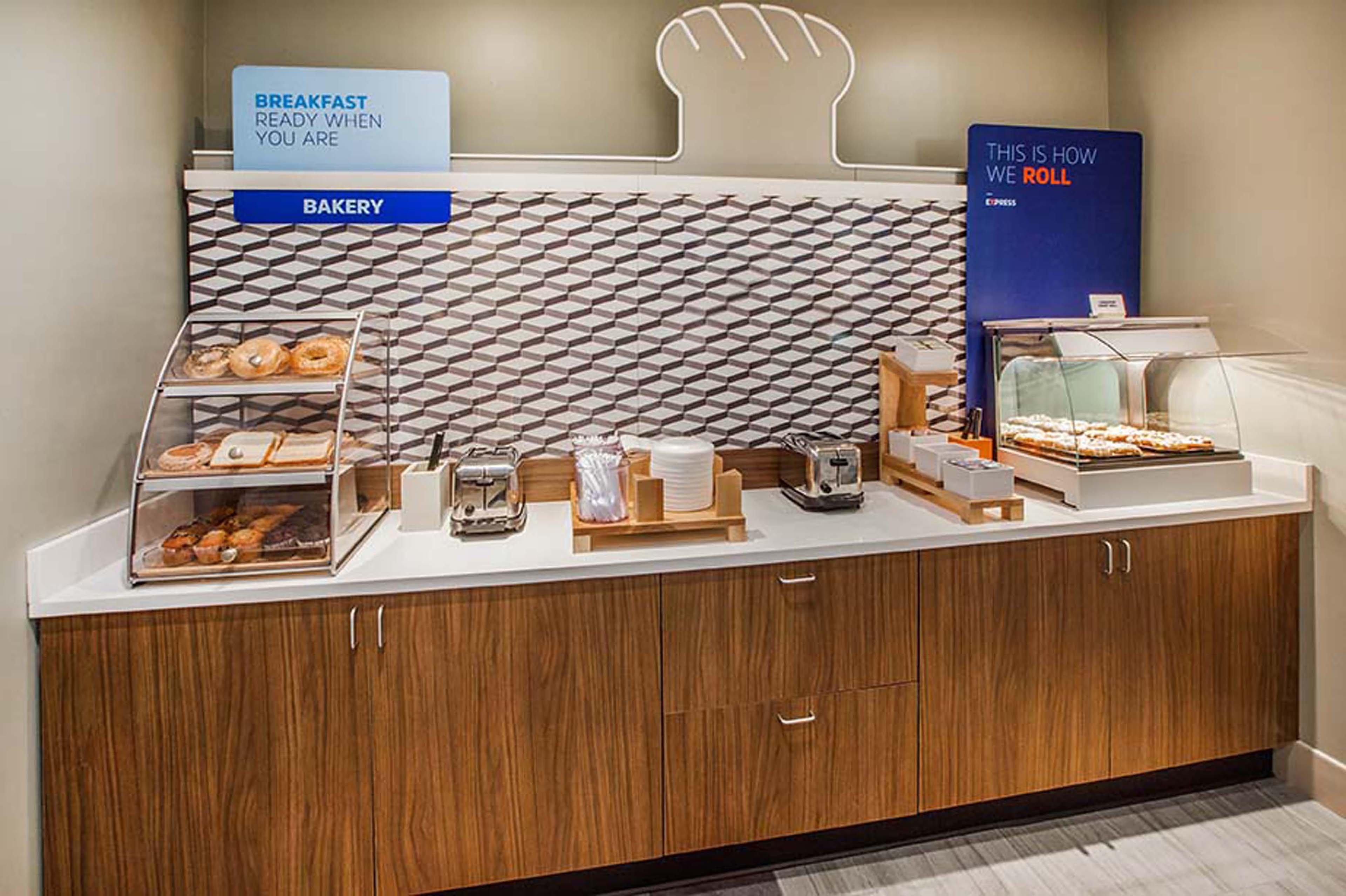 Holiday Inn Express Hotel & Suites Lewisburg By Ihg Zewnętrze zdjęcie